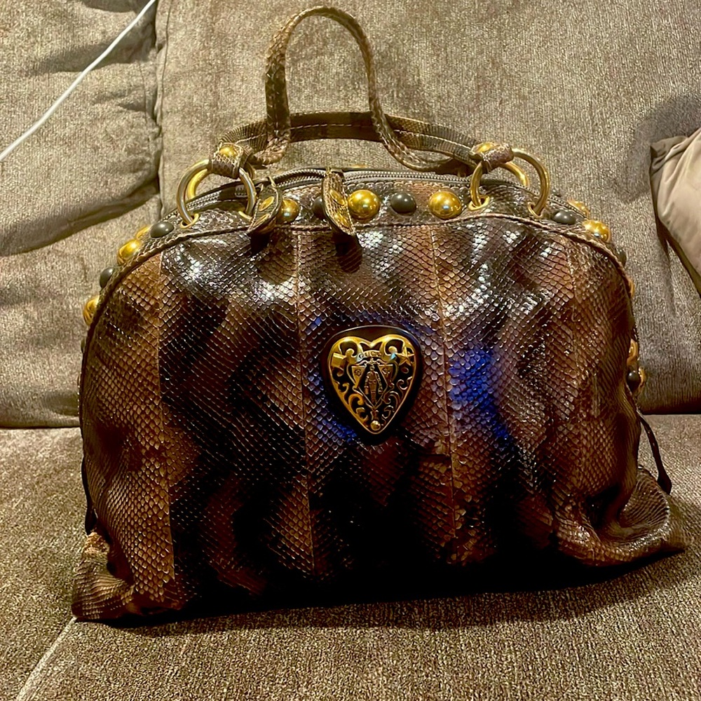 Gucci hand bag lightly used snake skin